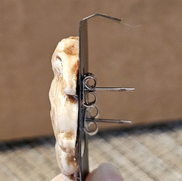 Bunny Rabbit Post Earrings NWOT - Picture 2 of 2